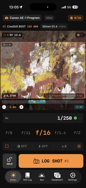 F8t exposure meter showing CineStill 800T with diffraction warning and depth of field bar