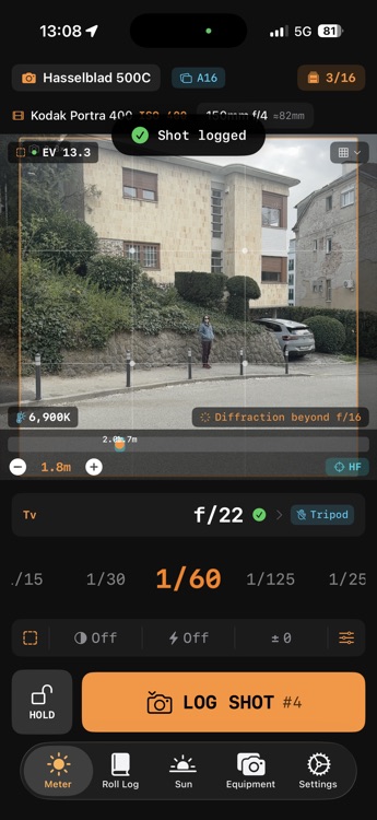 F8t diffraction warning beyond f/16 with tripod indicator for slow shutter speed