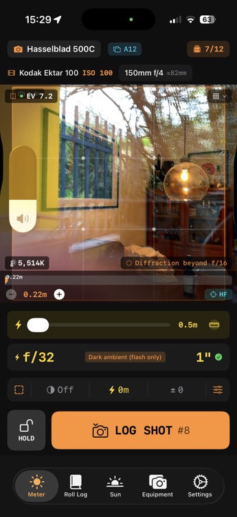 F8t flash photography calculator showing guide number exposure at f/32 with dark ambient warning